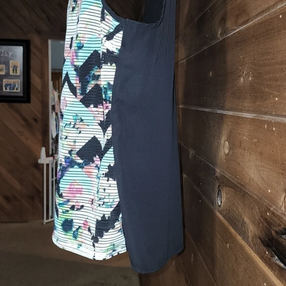 Three Pink Hearts Tank Top​ - Picture 3 of 8